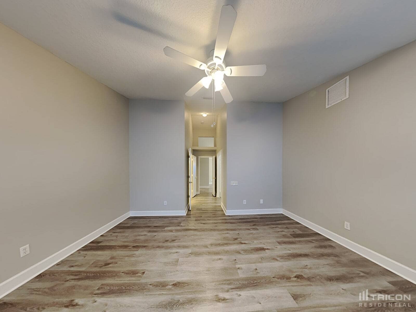 Building Photo - 10434 Soaring Eagle Dr