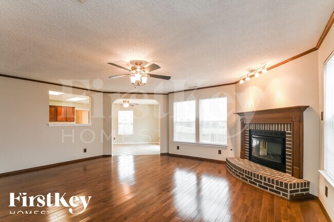 Building Photo - 19528 Windwood Pkwy