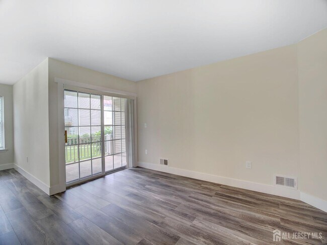 Building Photo - 2302 Timber Ridge Ct