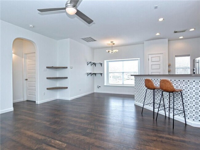 Building Photo - 2821 Saville Loop