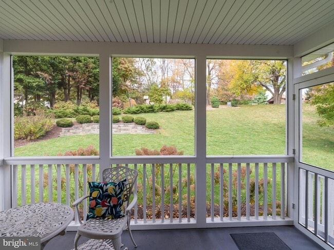 Building Photo - 2616 Greenport Dr