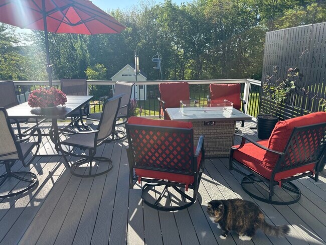 Building Photo - 25 Thornton Ave