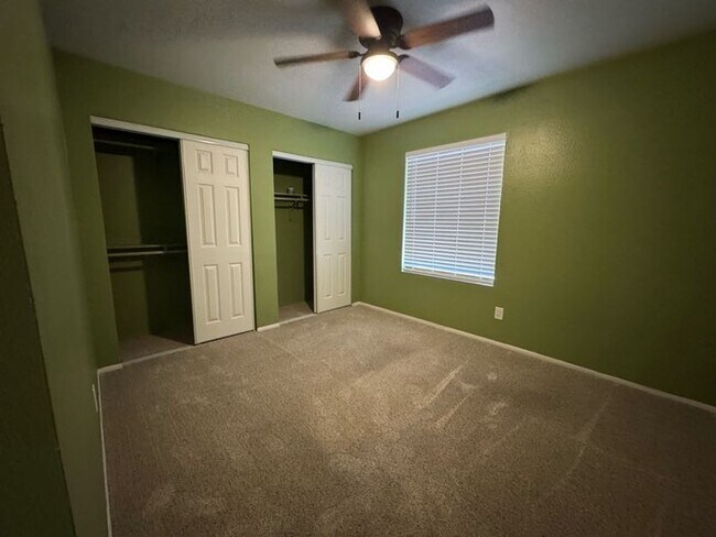 Building Photo - Glendale 4br With Pool