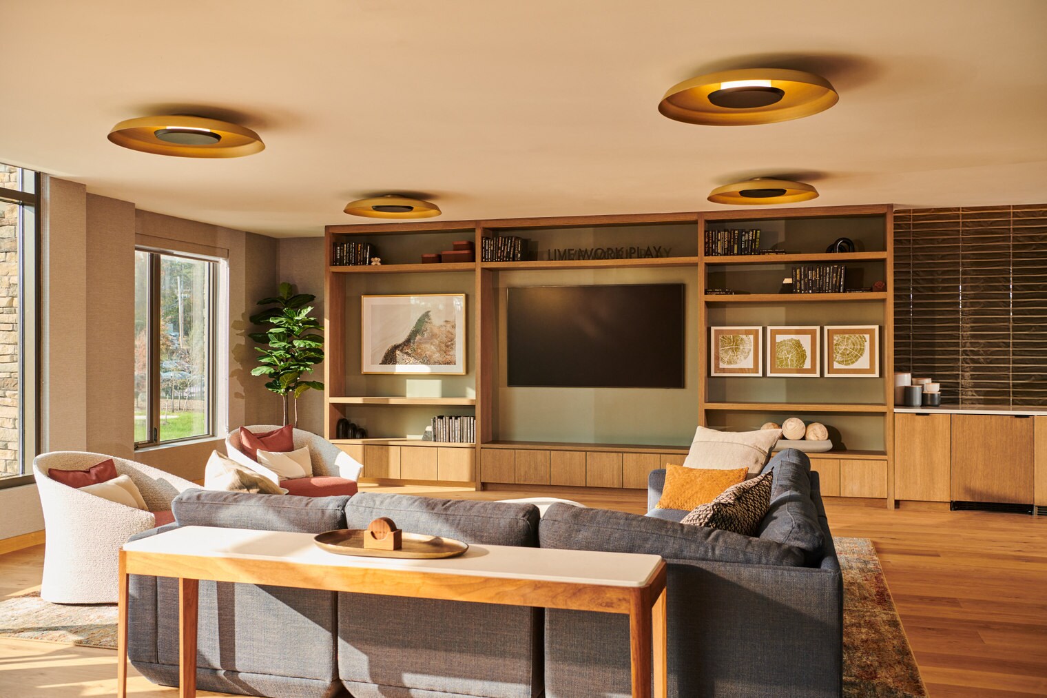 Building Photo - 20 4th Ave