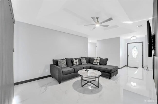 Building Photo - 4109 Sonora Ave