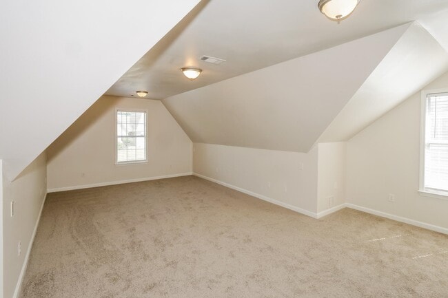 Building Photo - 1135 Mossy Knoll Dr