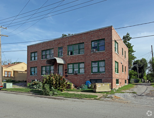 Primary Photo - 2311 E Archer St