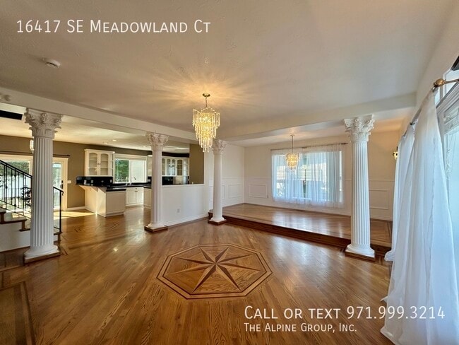 Building Photo - 16417 SE Meadowland Ct