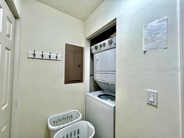 Building Photo - 2060 Matecumbe Key Rd