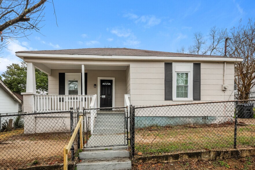 Building Photo - 2109 14th Ct