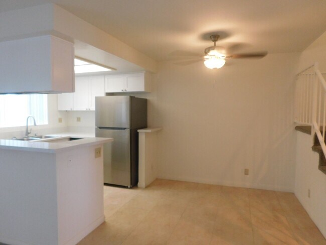 Building Photo - ALH7811