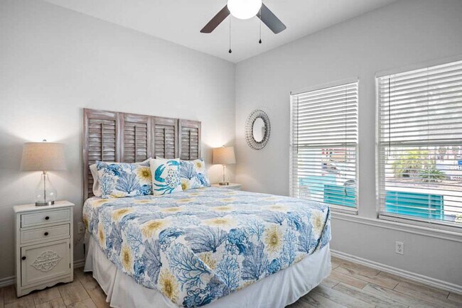 Building Photo - 156 Royal Sands Blvd