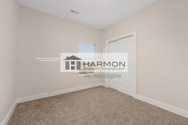 Building Photo - 2026 N Reece St