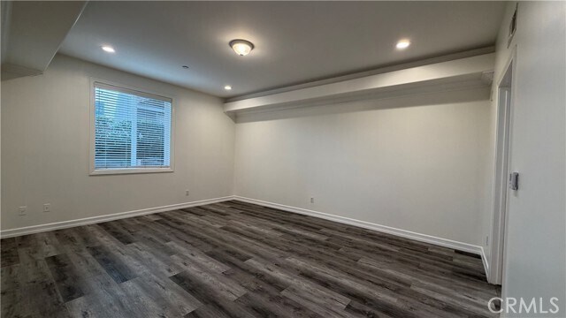 Building Photo - 414 E Valencia Ave