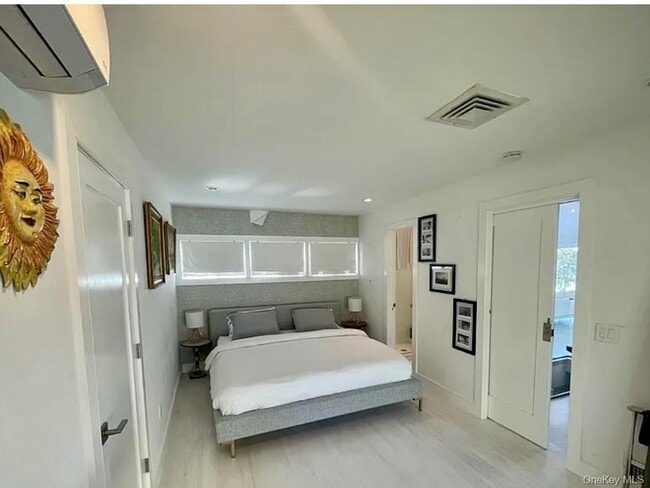 Building Photo - 16 N Shore Rd