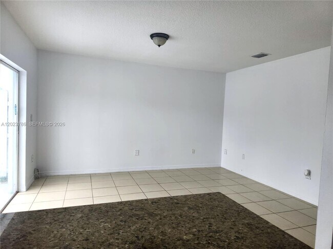 Building Photo - 13658 SW 142nd Terrace