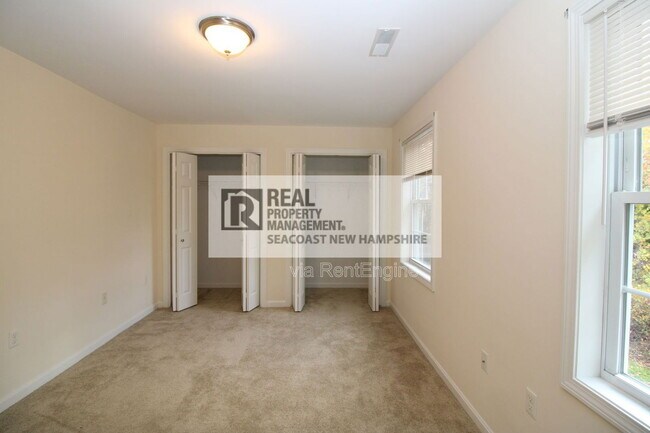 Building Photo - 4 Waverly Dr