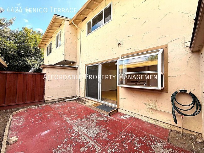 Building Photo - 4424 Fenico Terrace
