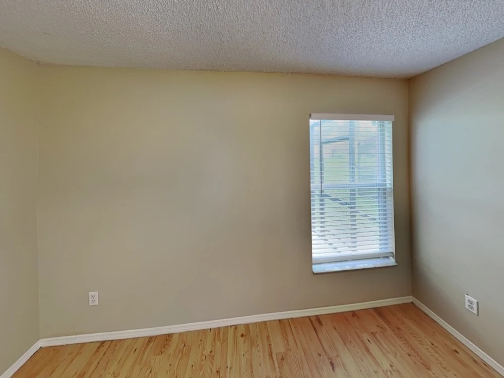 Building Photo - 2539 Chatham Cir