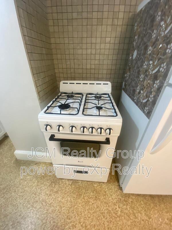 Building Photo - 95 Orange St