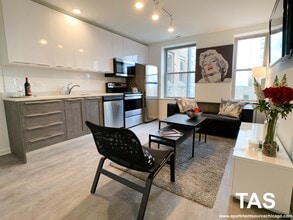 Building Photo - 940 W Winona St