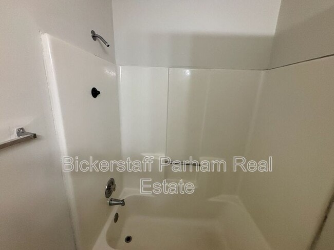 Building Photo - 1231 Bunker Hill Rd