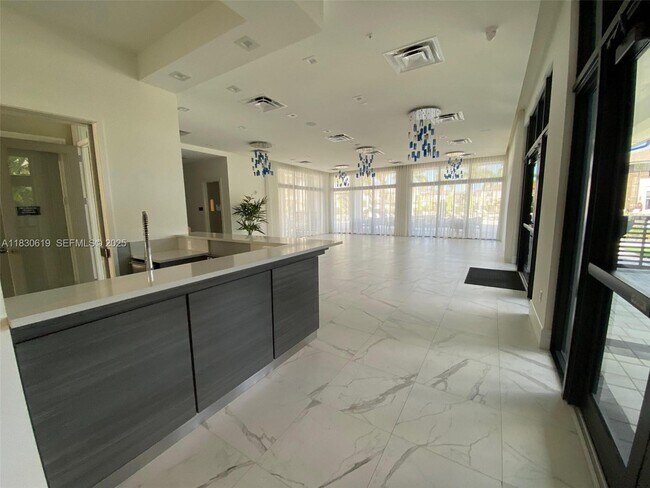 Building Photo - 4636 NW 84th Ave