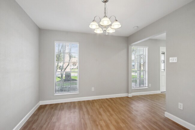 Building Photo - 1127 Cascade Creek Dr