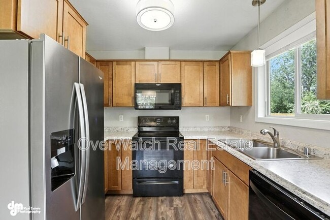 Building Photo - 8611 Augusta Cir
