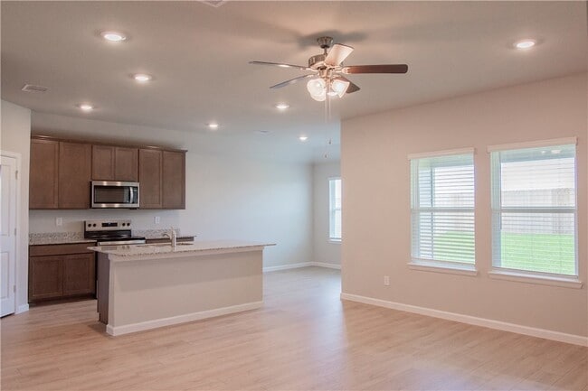Building Photo - 10649 Knox Lndg Dr