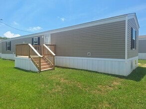 Building Photo - 1901 Switzer Rd