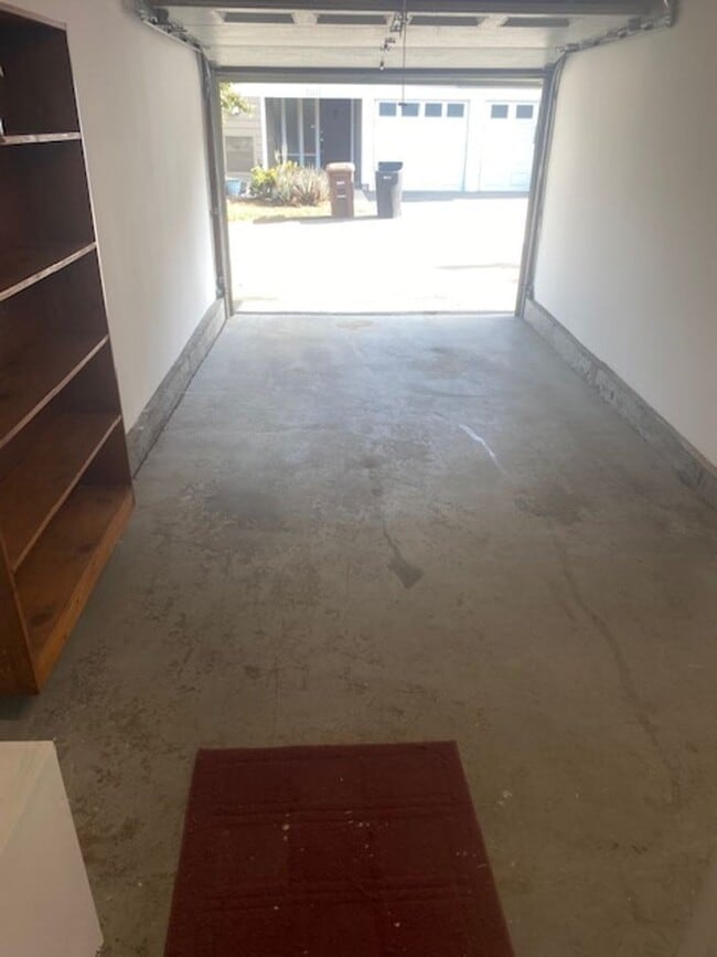 Building Photo - Beautiful fully remodeled 2 bedroom 1.5 bath in Laguna Hills