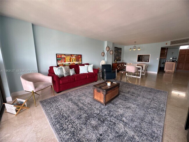 Building Photo - 3545 NE 166th St