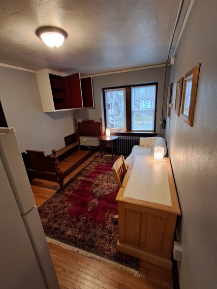 Building Photo - 1301 1st St SW