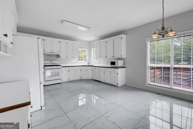 Building Photo - 1722 Brandon Lee Way SW
