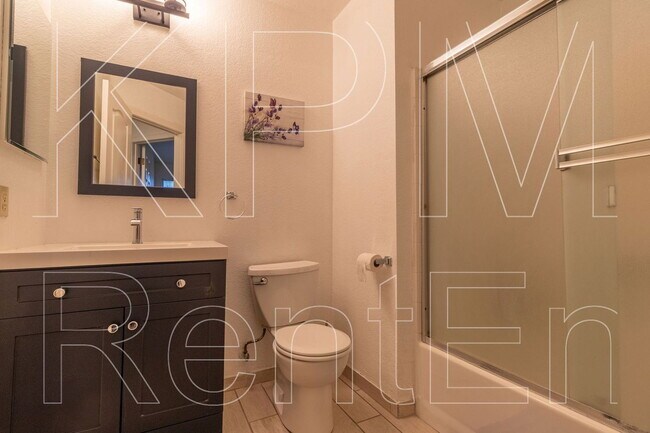 Building Photo - 6529 El Capitan Cir
