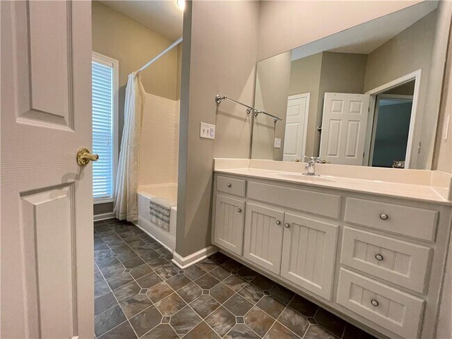 Building Photo - 3398 Banks Mountain Dr