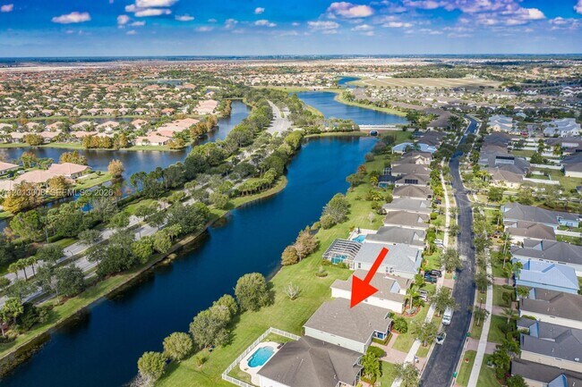Building Photo - 10671 SW Waterway Ln