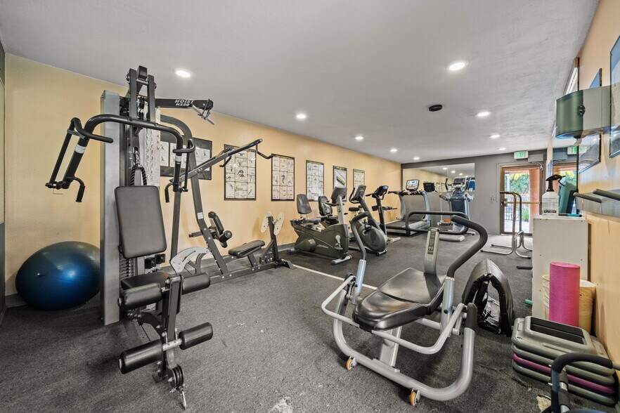 Building Photo - 6030 Rancho Mission Rd