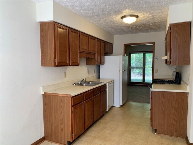 Building Photo - 1103 Booth Ct SW