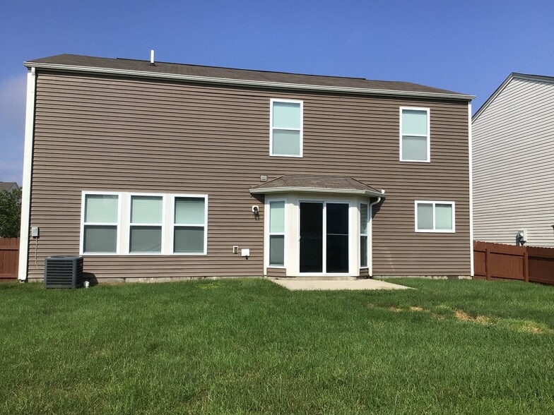 Building Photo - 1284 Candora St