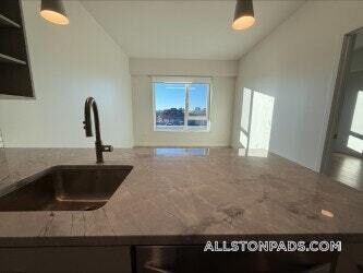 Building Photo - 55 Brighton Ave