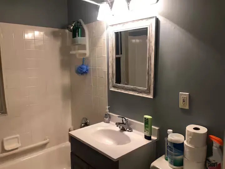 Bathroom - 4360 N Pershing Dr