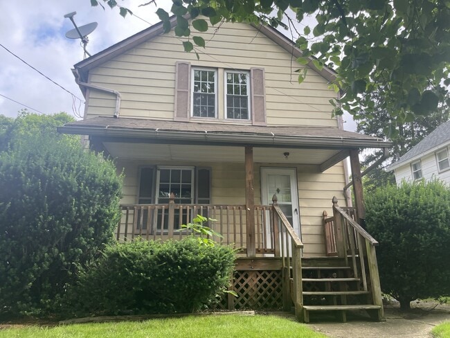 Building Photo - 981 W Hopocan Ave