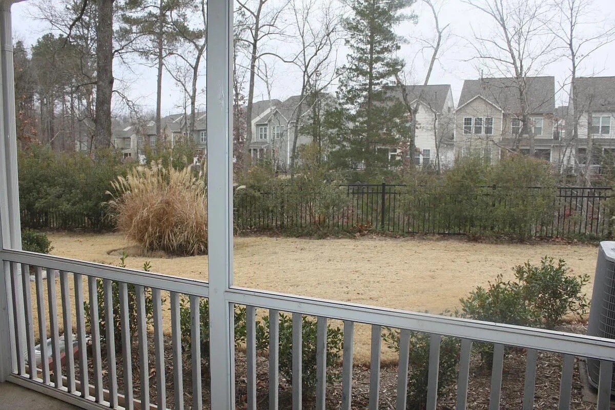 Building Photo - Room in Townhome on Skyros Loop