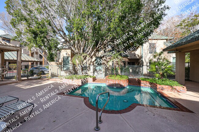 Primary Photo - 101 N 7th St