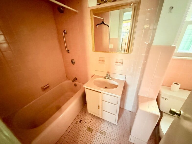 Building Photo - 71 Passaic St