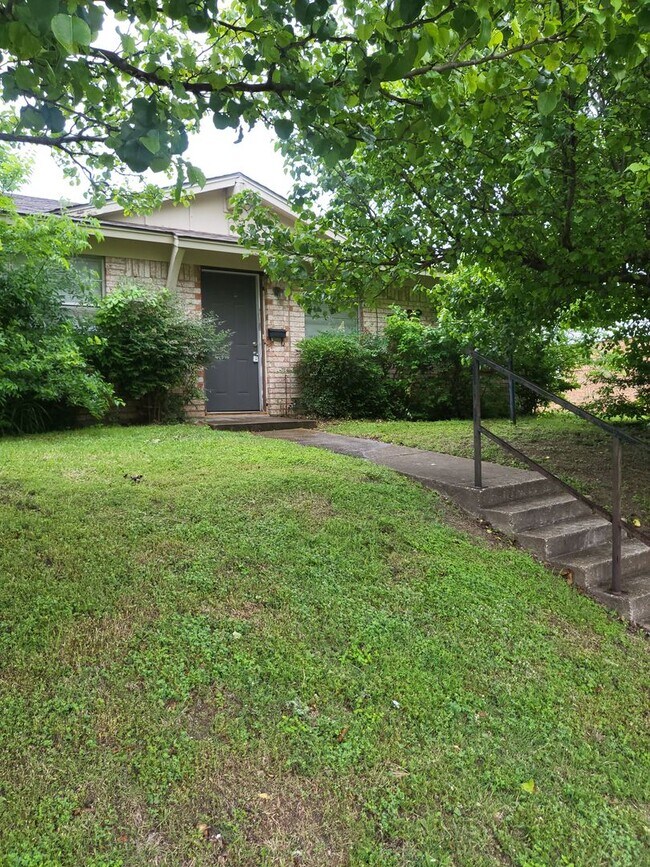Primary Photo - 7326 Harold Walker Dr