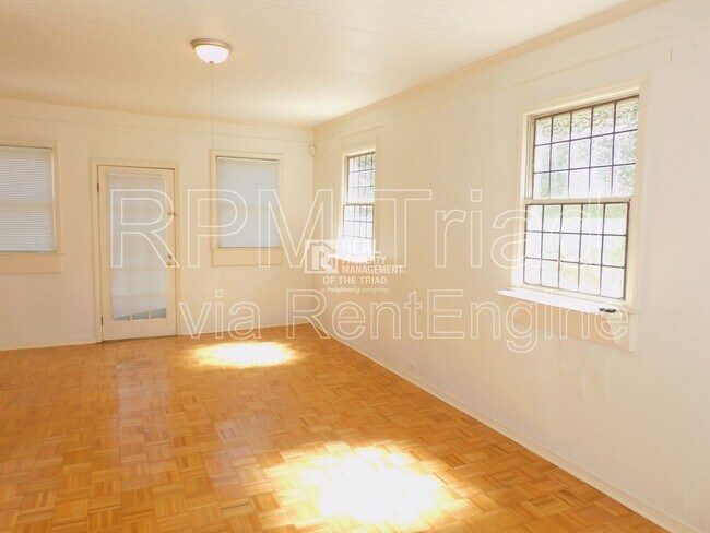 Building Photo - 1224 Glade St NW