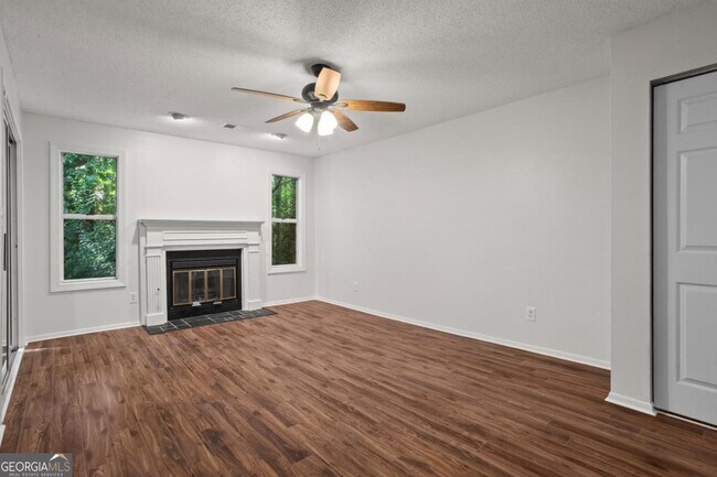 Building Photo - 36 Doranne Ct